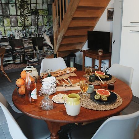 Le Clos Poulain Petits Gites De Charme Et Chambres D'Hotes Familiales Au Calme Proche Bayeux Et Des Plages Nonant 외부 사진